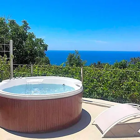 Station touristique Tenuta C'est La Vie 4*