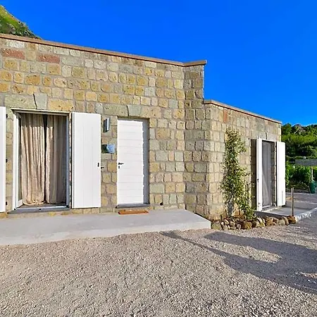Station touristique Tenuta C'est La Vie 4*